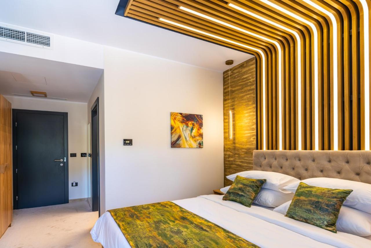 Hotel Ivascu Majszin Kültér fotó