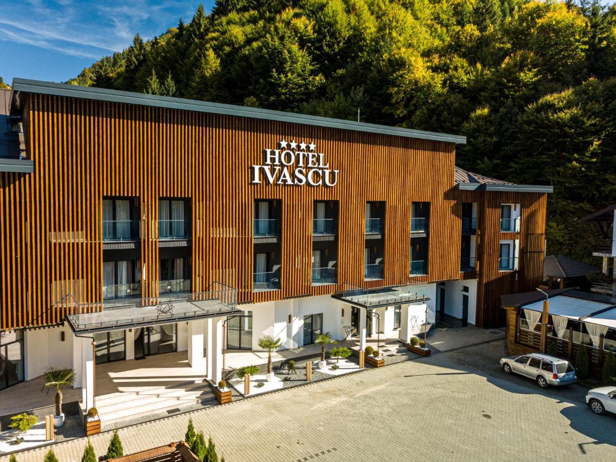 Hotel Ivascu Majszin Kültér fotó