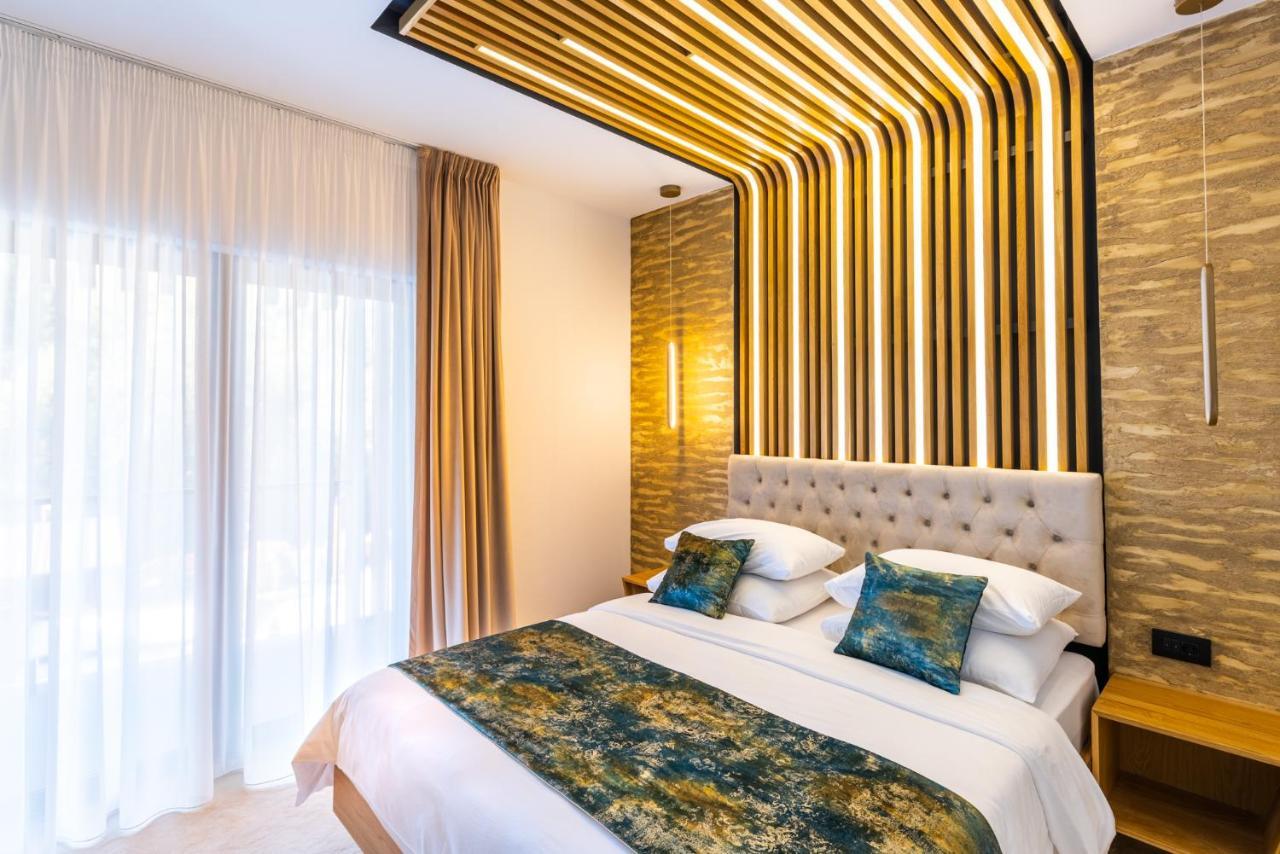 Hotel Ivascu Majszin Kültér fotó