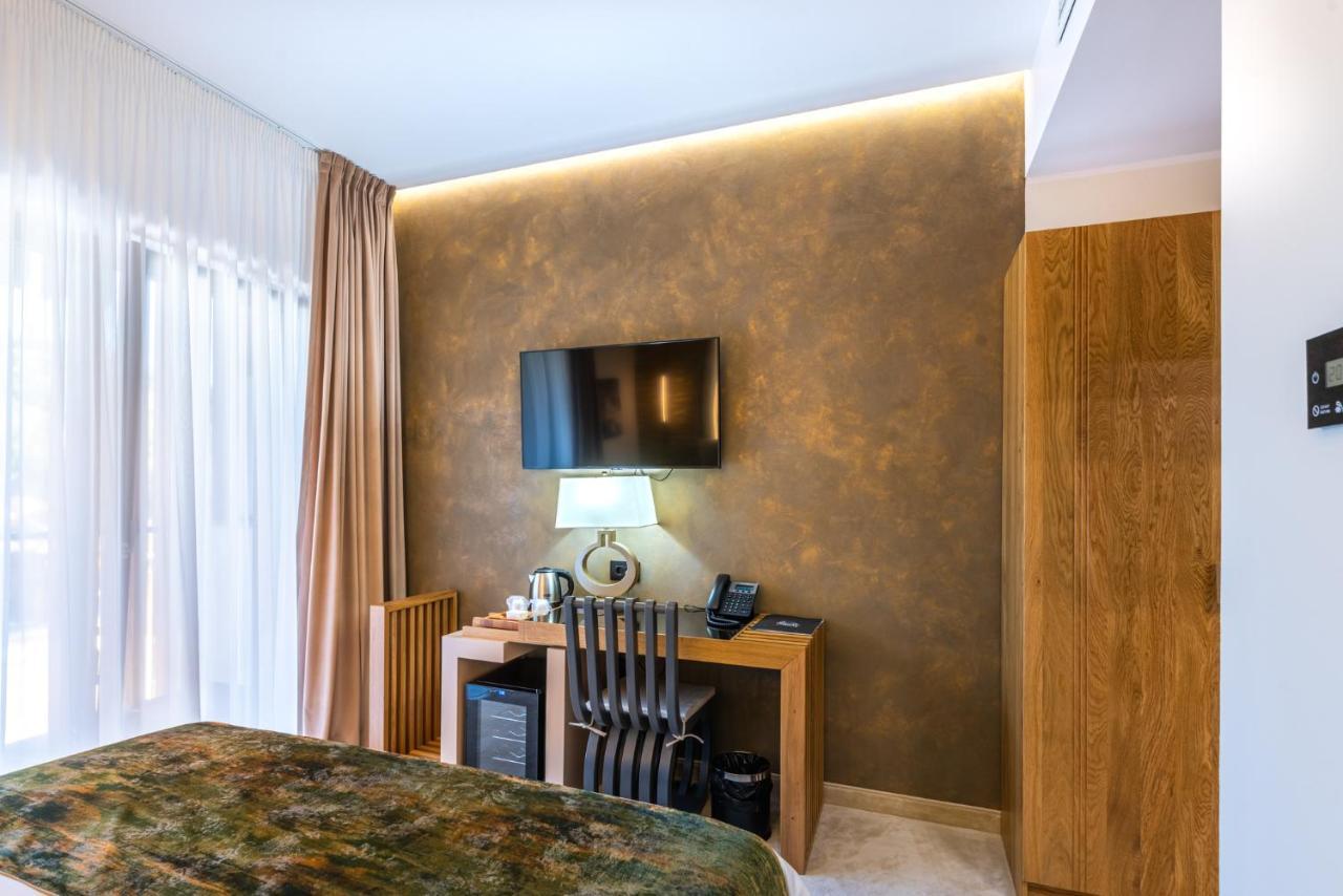 Hotel Ivascu Majszin Kültér fotó