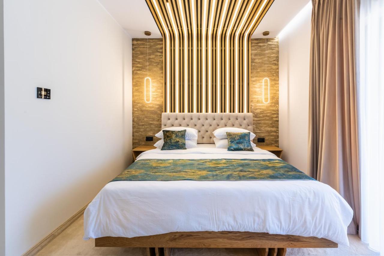 Hotel Ivascu Majszin Kültér fotó